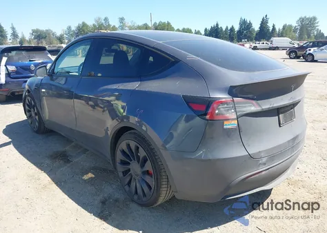 2023 Tesla Model Y Performance Dual Motor All-Wheel Drive z USA, uszkodzony, nr VIN 7SAYGDEF3PF913658
